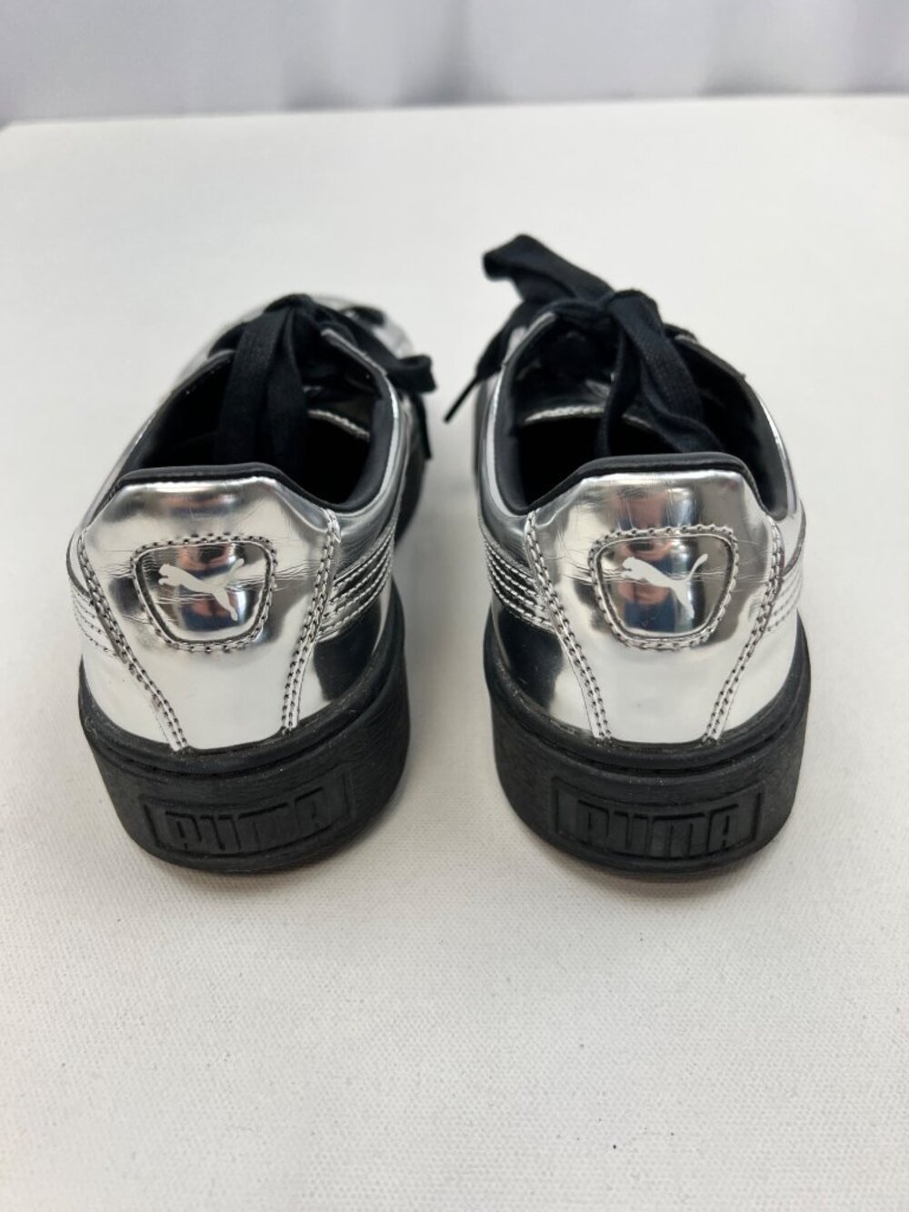 Puma Women’s Metallic Silver Sneakers Silver/Black Size 9.5 - Picture 5 of 8